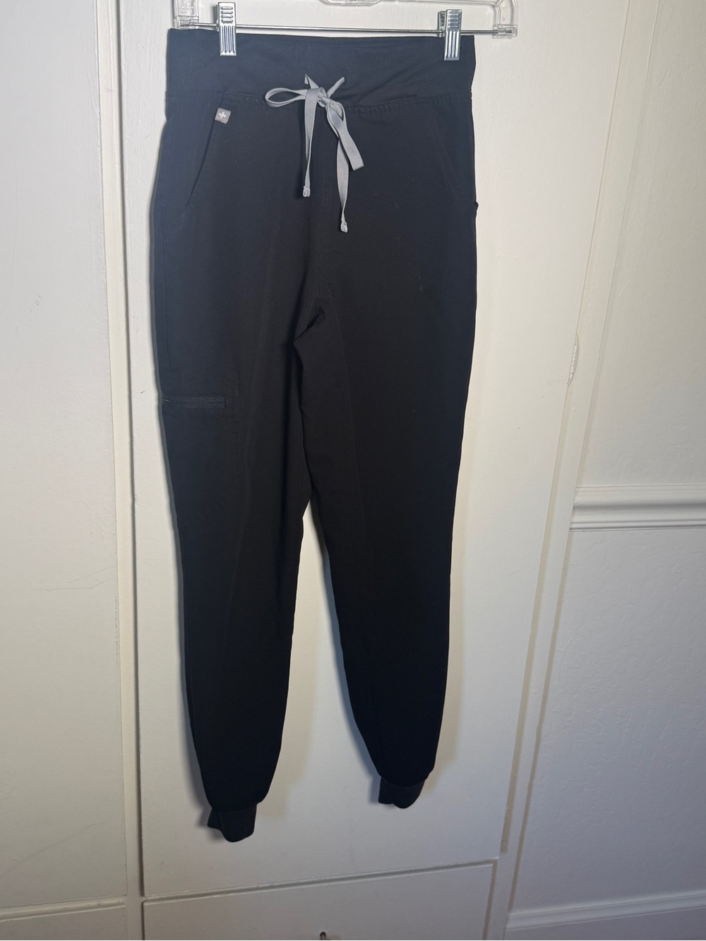 FIGS Womens Black Jogger Scrubs Medical Pants with Drawstring XS